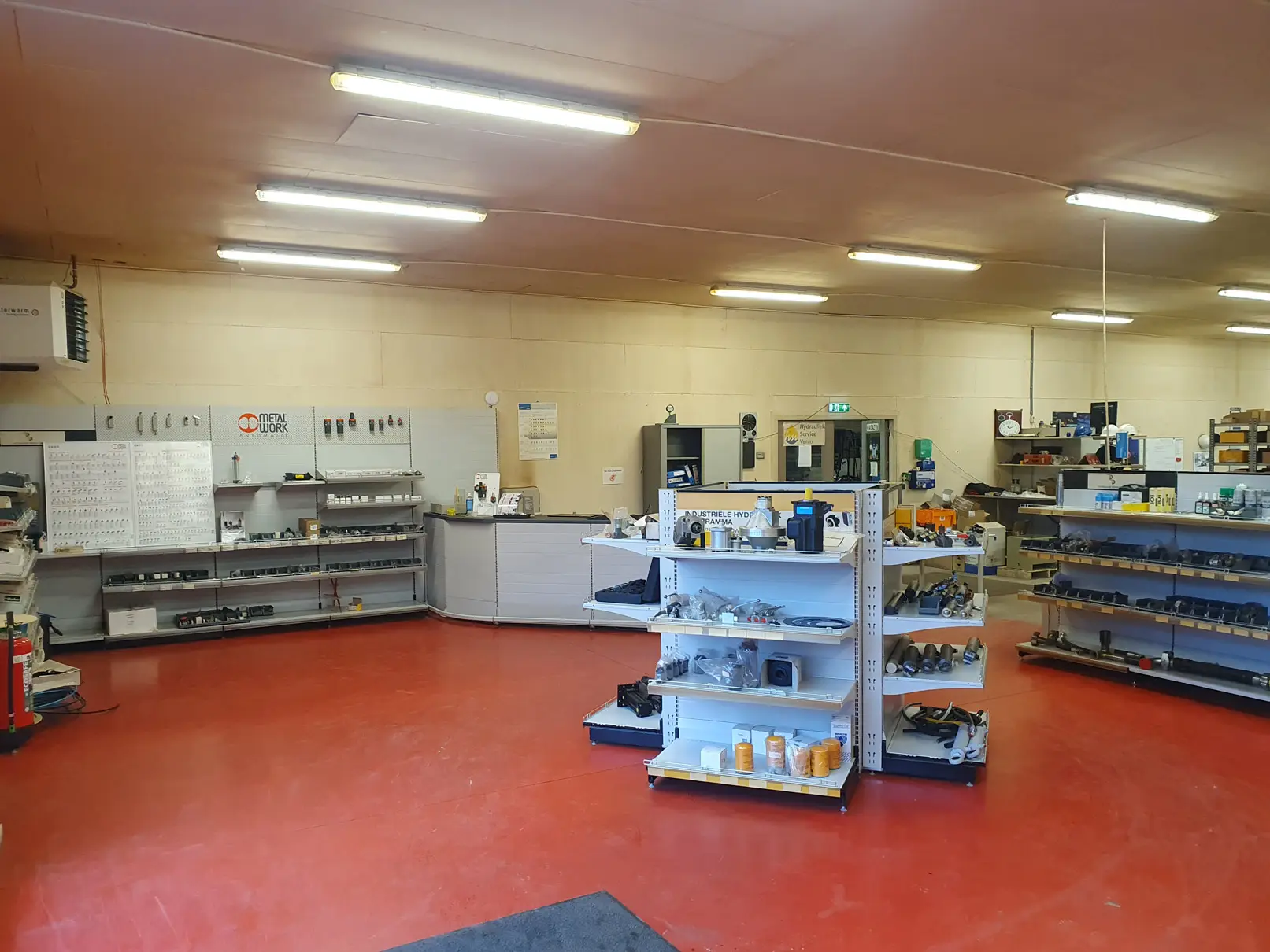 Schappen voor onderdelen van machines
